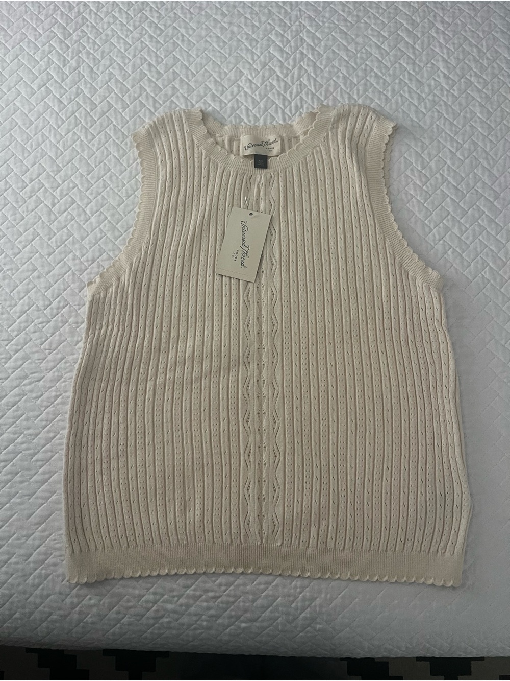 Universal Thread Cream Cable-Trim Sleeveless Knit Top